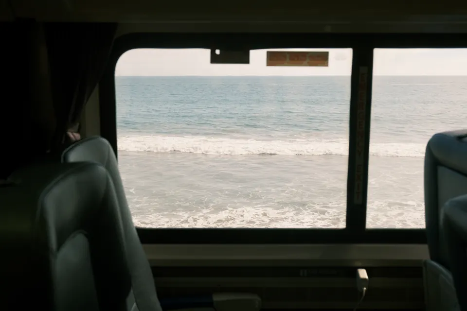Los Angeles: Ocean through the window