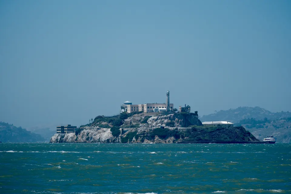 San Francisco: Alcatraz across the bay