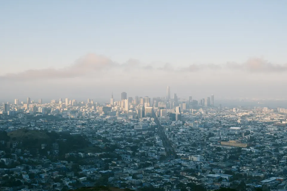 San Francisco: City beneath the fog